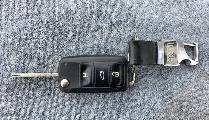 2017 Volkswagen Polo HIGHLINE1.2L PETROL, Petrol, Manual, 74,070 km, Key Close Up