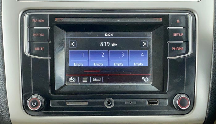 2017 Volkswagen Polo HIGHLINE1.2L PETROL, Petrol, Manual, 74,070 km, Infotainment System