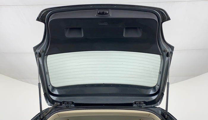 2017 Volkswagen Polo HIGHLINE1.2L PETROL, Petrol, Manual, 74,070 km, Boot Door Open