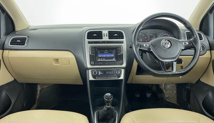 2017 Volkswagen Polo HIGHLINE1.2L PETROL, Petrol, Manual, 74,070 km, Dashboard