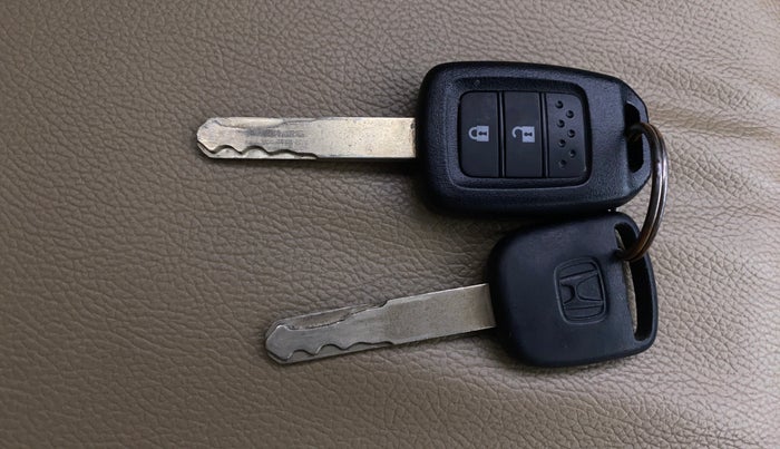 2019 Honda Jazz 1.2L I-VTEC VX, Petrol, Manual, 24,604 km, Key Close Up