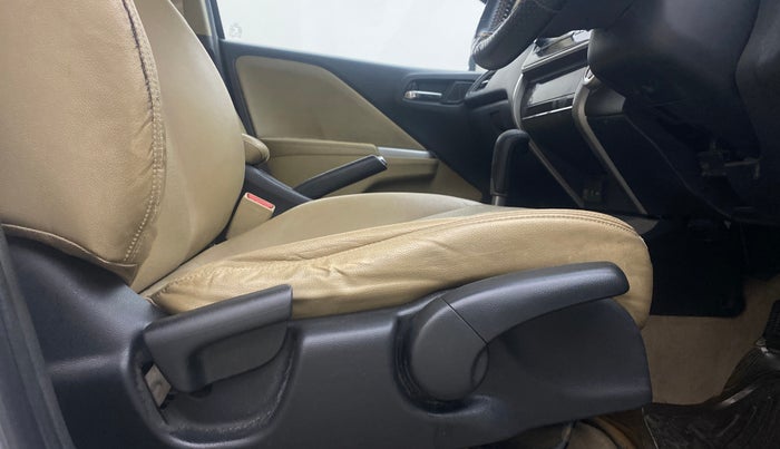2016 Honda City 1.5L I-VTEC VX CVT, Petrol, Automatic, 71,256 km, Driver Side Adjustment Panel