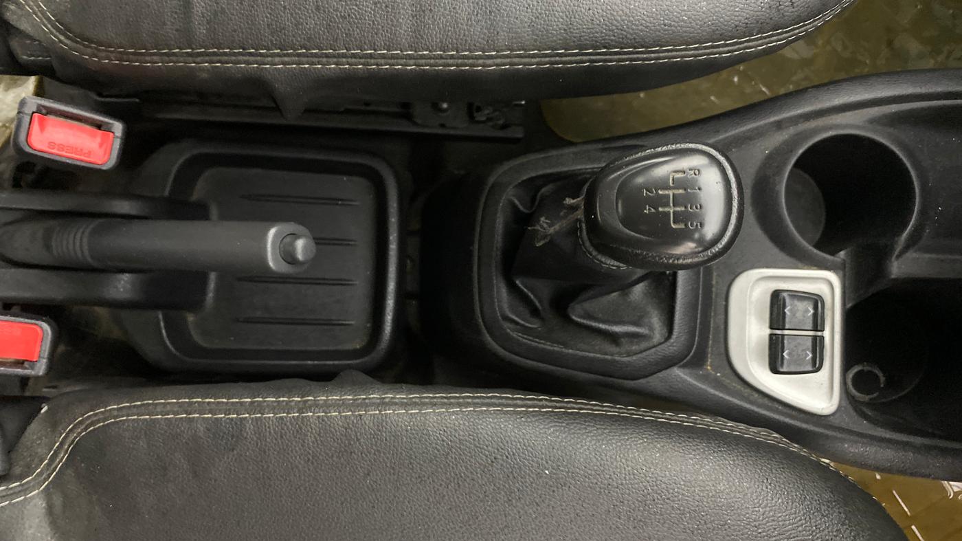 2018 Datsun Redi Go T(O) 1.0, Petrol, Manual, 45,715 km, Gear Lever