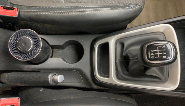 2020 Hyundai VENUE SX (O) 1.5 CRDI, Diesel, Manual, 67,275 km, Gear Lever