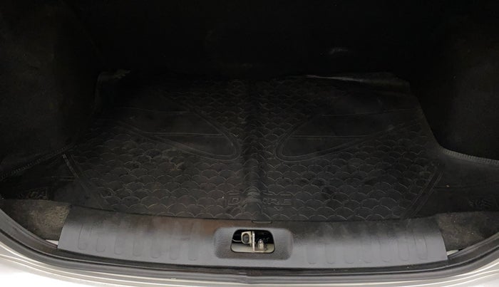 2017 Maruti Swift Dzire VXI, Petrol, Manual, 80,194 km, Boot Inside