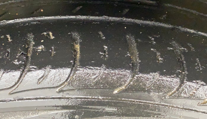 2020 KIA SELTOS HTE 1.5 PETROL, Petrol, Manual, 51,231 km, Right Front Tyre Tread