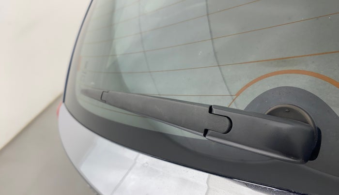 2016 Maruti Baleno ZETA PETROL 1.2, Petrol, Manual, 1,04,538 km, Rear Wiper