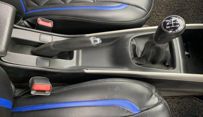 2016 Maruti Baleno ZETA PETROL 1.2, Petrol, Manual, 1,04,538 km, Gear Lever