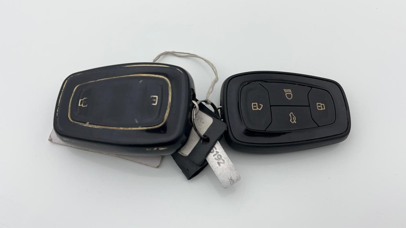 2023 Tata PUNCH ACCOMPLISHED MT, Petrol, Manual, 71,438 km, Key Close Up