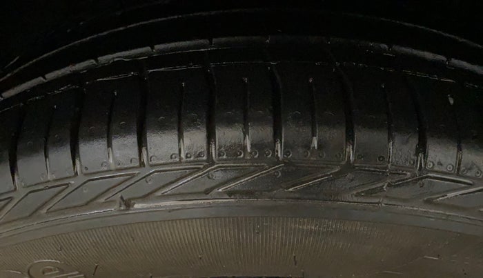 2019 Tata NEXON XZ PLUS PETROL, Petrol, Manual, 19,616 km, Left Front Tyre Tread