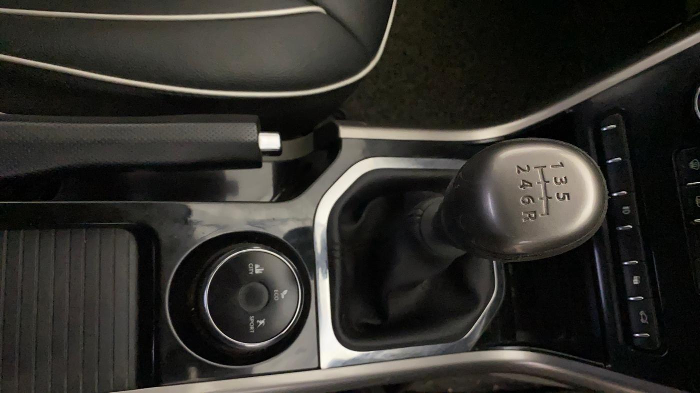 2019 Tata NEXON XZ PLUS PETROL, Petrol, Manual, 19,666 km, Gear Lever