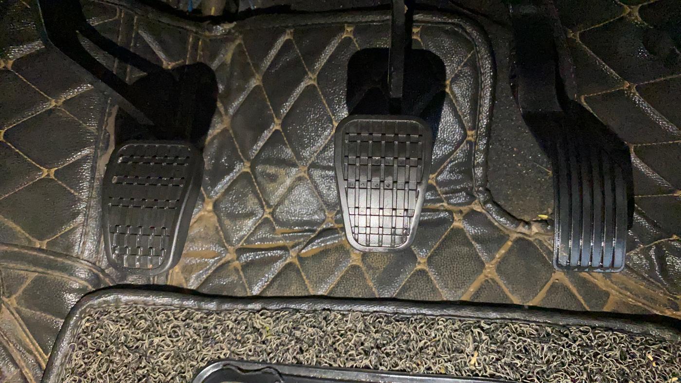 2019 Tata NEXON XZ PLUS PETROL, Petrol, Manual, 19,666 km, Pedals