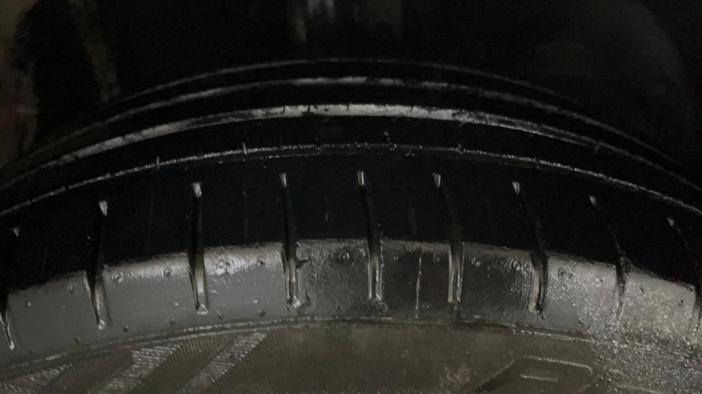 2021 Maruti Baleno ALPHA CVT PETROL 1.2, Petrol, Automatic, 22,833 km, Right Front Tyre Tread