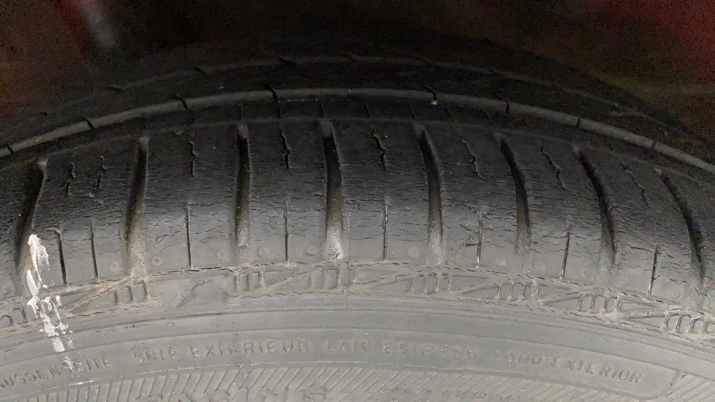 2017 Honda Brio S MT, Petrol, Manual, 20,697 km, Right Rear Tyre Tread