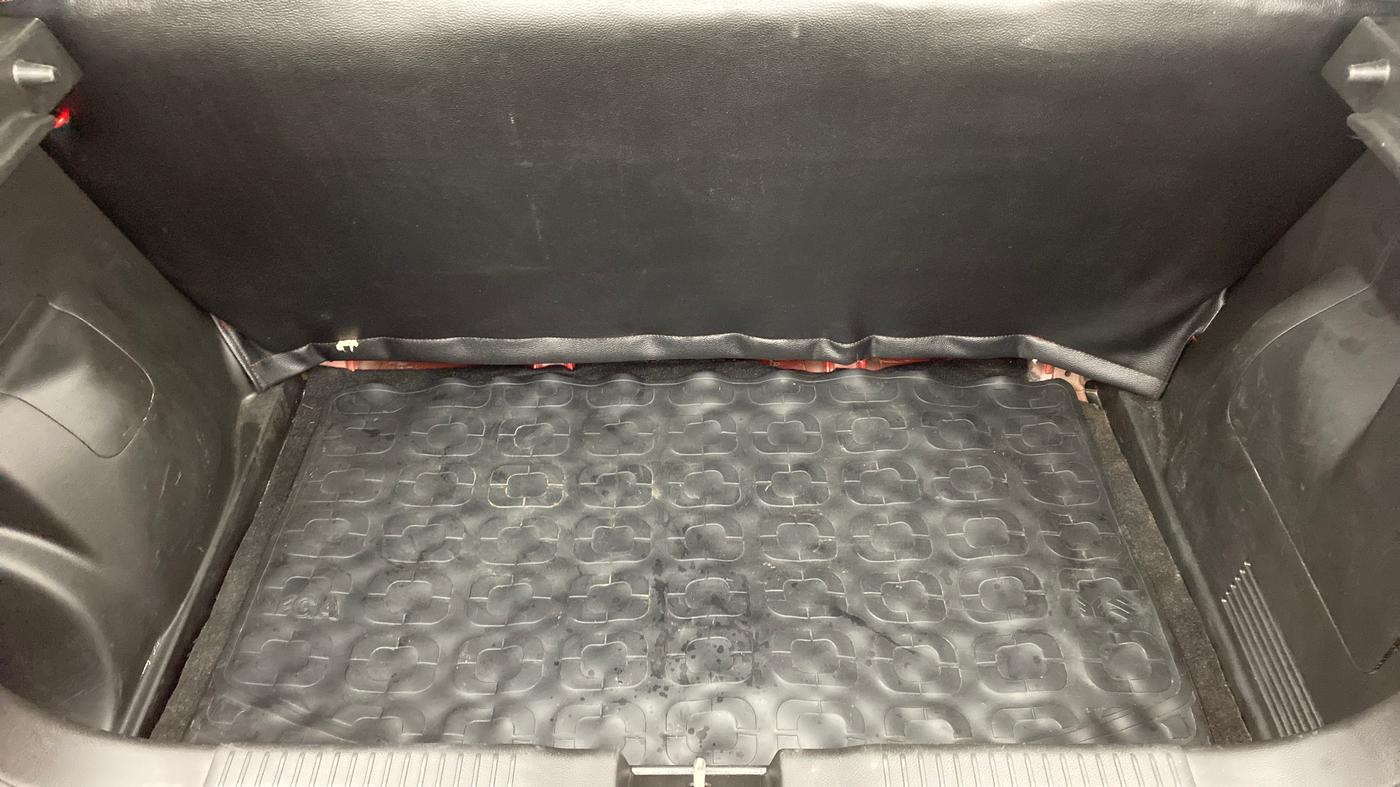 2018 Maruti Swift VXI D, Petrol, Manual, 49,743 km, Boot Inside
