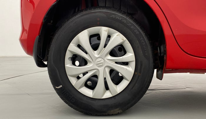 2018 Maruti Swift VXI D, Petrol, Manual, 49,743 km, Right Rear Wheel