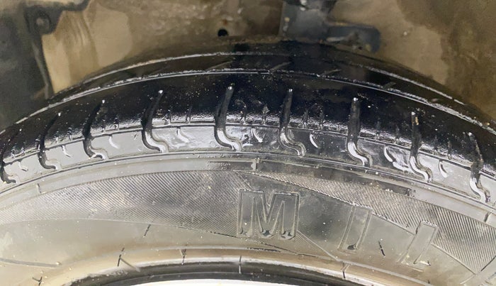 2015 Maruti Celerio VXI, Petrol, Manual, 52,322 km, Left Front Tyre Tread