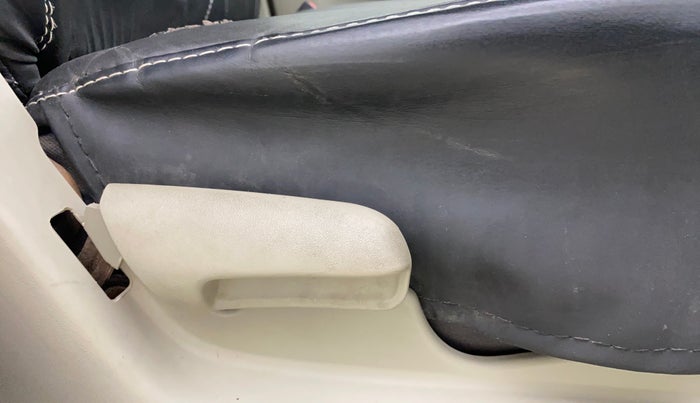 2015 Maruti Celerio VXI, Petrol, Manual, 52,322 km, Driver Side Adjustment Panel