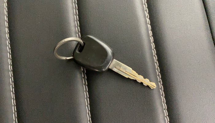 2015 Maruti Celerio VXI, Petrol, Manual, 52,322 km, Key Close Up