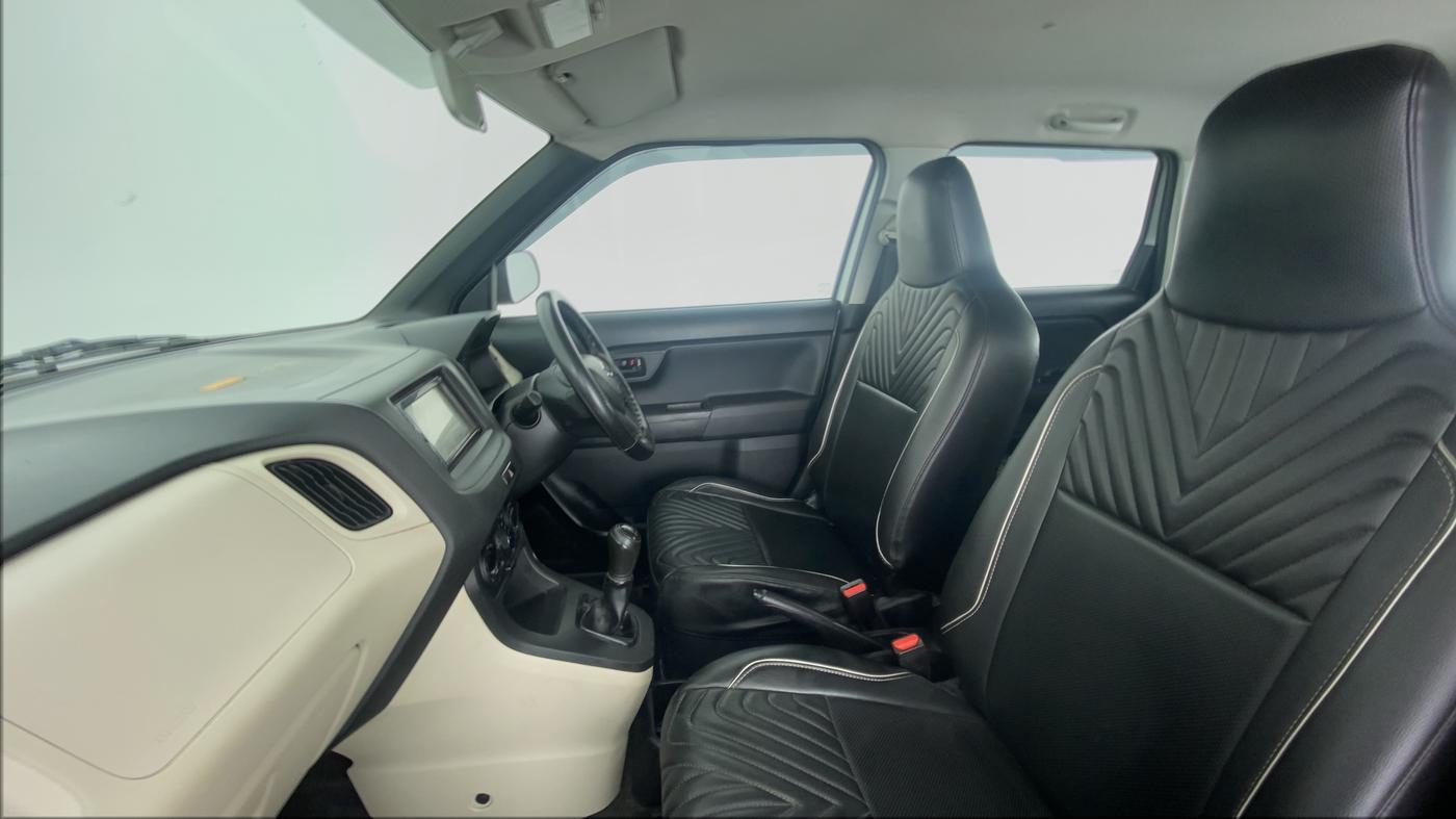 2019 Maruti New Wagon-R 1.0 LXI (O), CNG, Manual, 77,165 km, Right Side Front Door Cabin