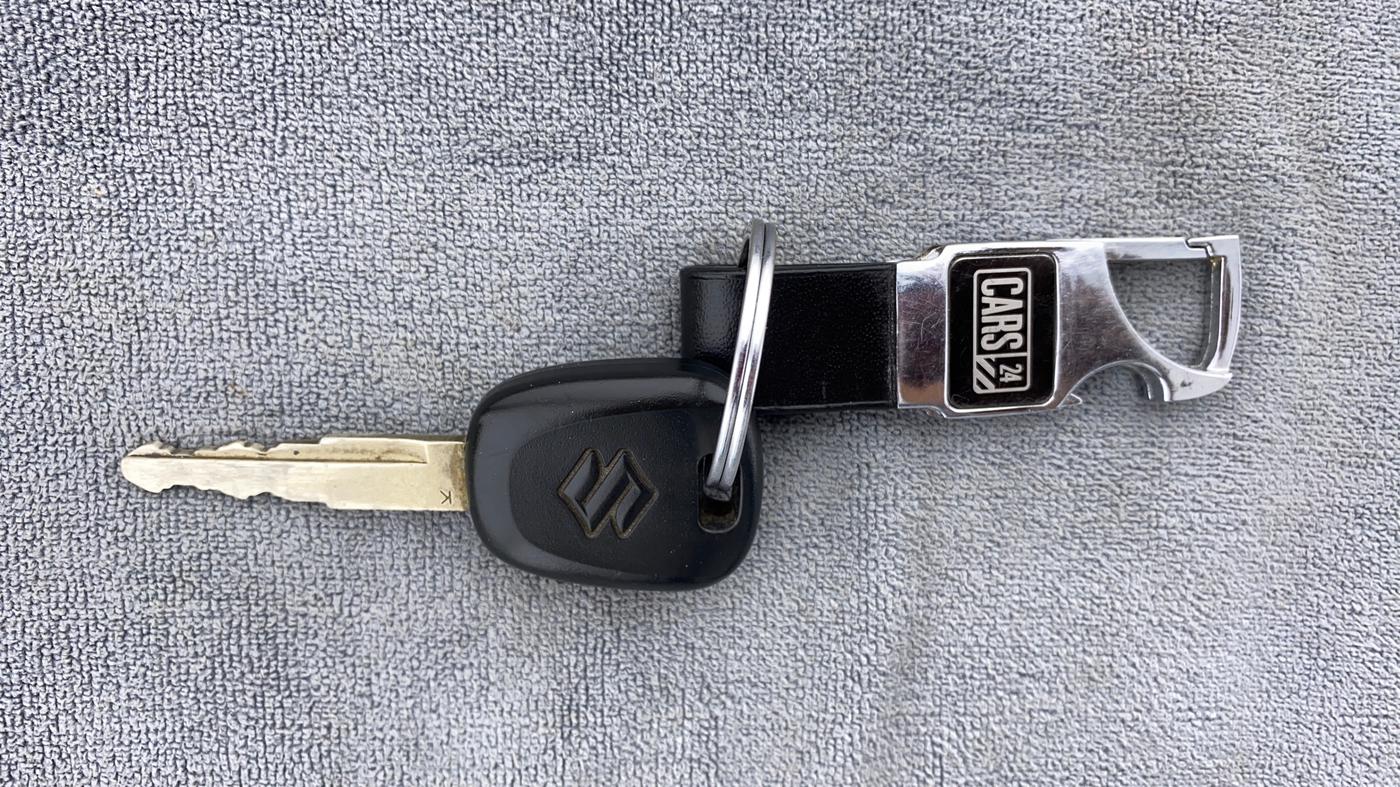 2019 Maruti New Wagon-R LXI CNG 1.0 L, CNG, Manual, 42,196 km, Key Close Up