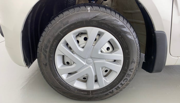 2019 Maruti New Wagon-R LXI CNG 1.0 L, CNG, Manual, 42,196 km, Left Front Wheel