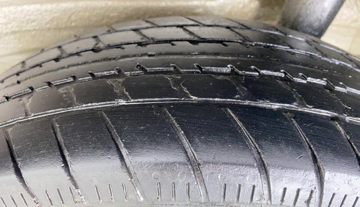 2019 Maruti New Wagon-R LXI CNG 1.0 L, CNG, Manual, 42,196 km, Left Rear Tyre Tread