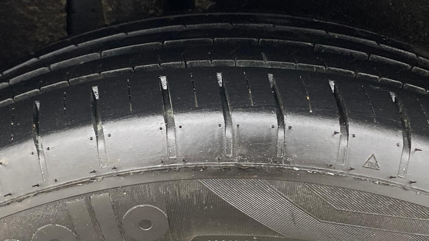 2019 Maruti Baleno ALPHA CVT PETROL 1.2, Petrol, Automatic, 1,36,619 km, Right Rear Tyre Tread
