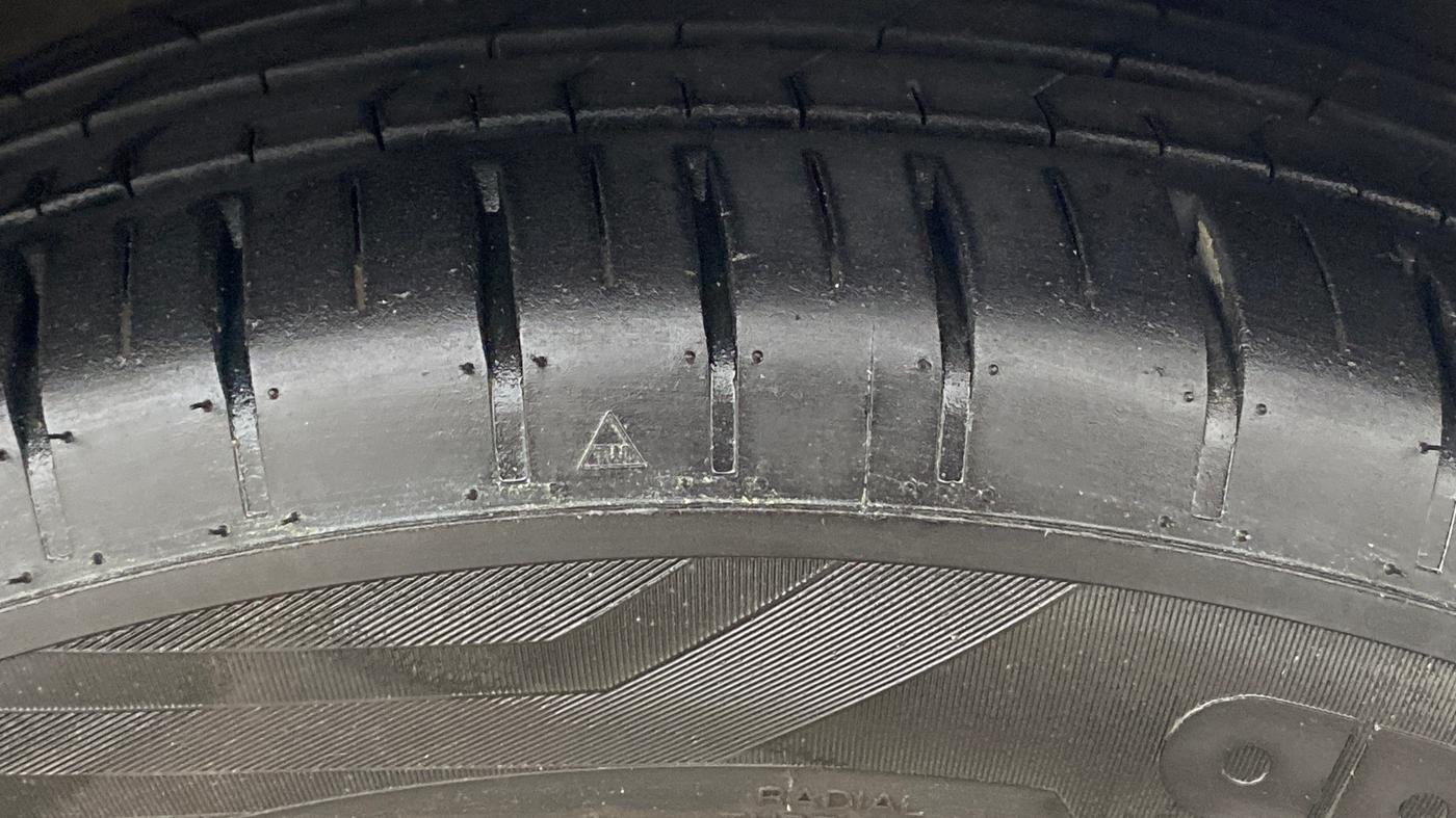 2019 Maruti Baleno ALPHA CVT PETROL 1.2, Petrol, Automatic, 1,36,619 km, Right Front Tyre Tread
