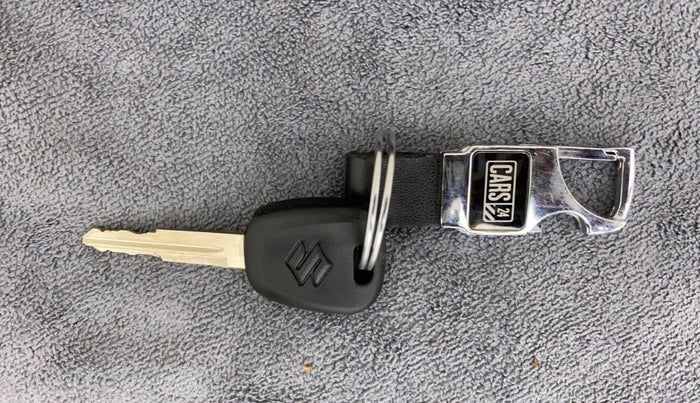 2015 Maruti Alto K10 VXI AMT, Petrol, Automatic, 69,994 km, Key Close Up