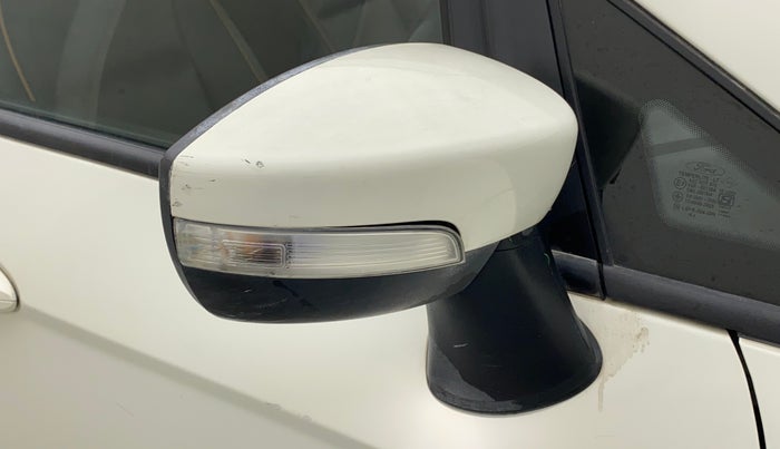 2019 Ford Ecosport 1.5 TITANIUM TI VCT, CNG, Manual, 57,841 km, Right rear-view mirror - Minor scratches