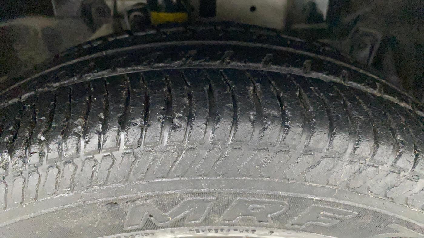 2019 Ford Ecosport 1.5 TITANIUM TI VCT, CNG, Manual, 57,841 km, Right Front Tyre Tread