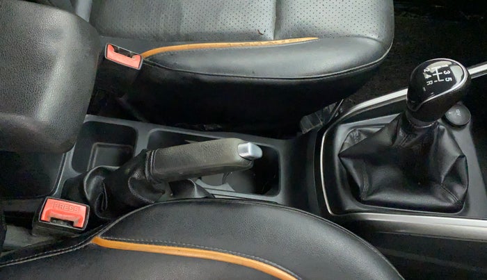 2019 Ford Ecosport 1.5 TITANIUM TI VCT, CNG, Manual, 57,841 km, Gear Lever