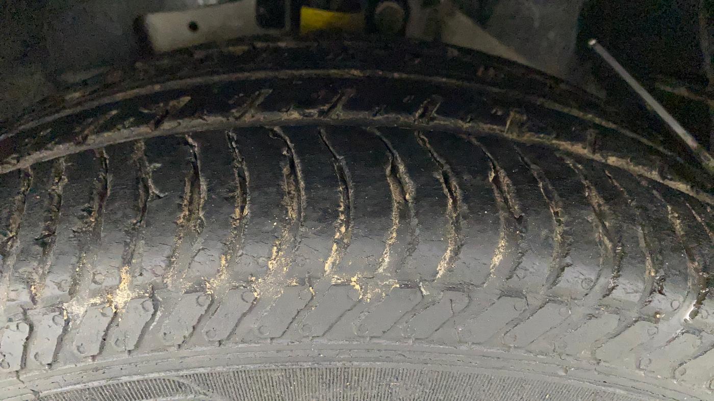 2019 Ford Ecosport 1.5 TITANIUM TI VCT, CNG, Manual, 57,841 km, Left Front Tyre Tread