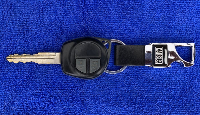 2017 Maruti Swift VXI, Petrol, Manual, 21,083 km, Key Close Up