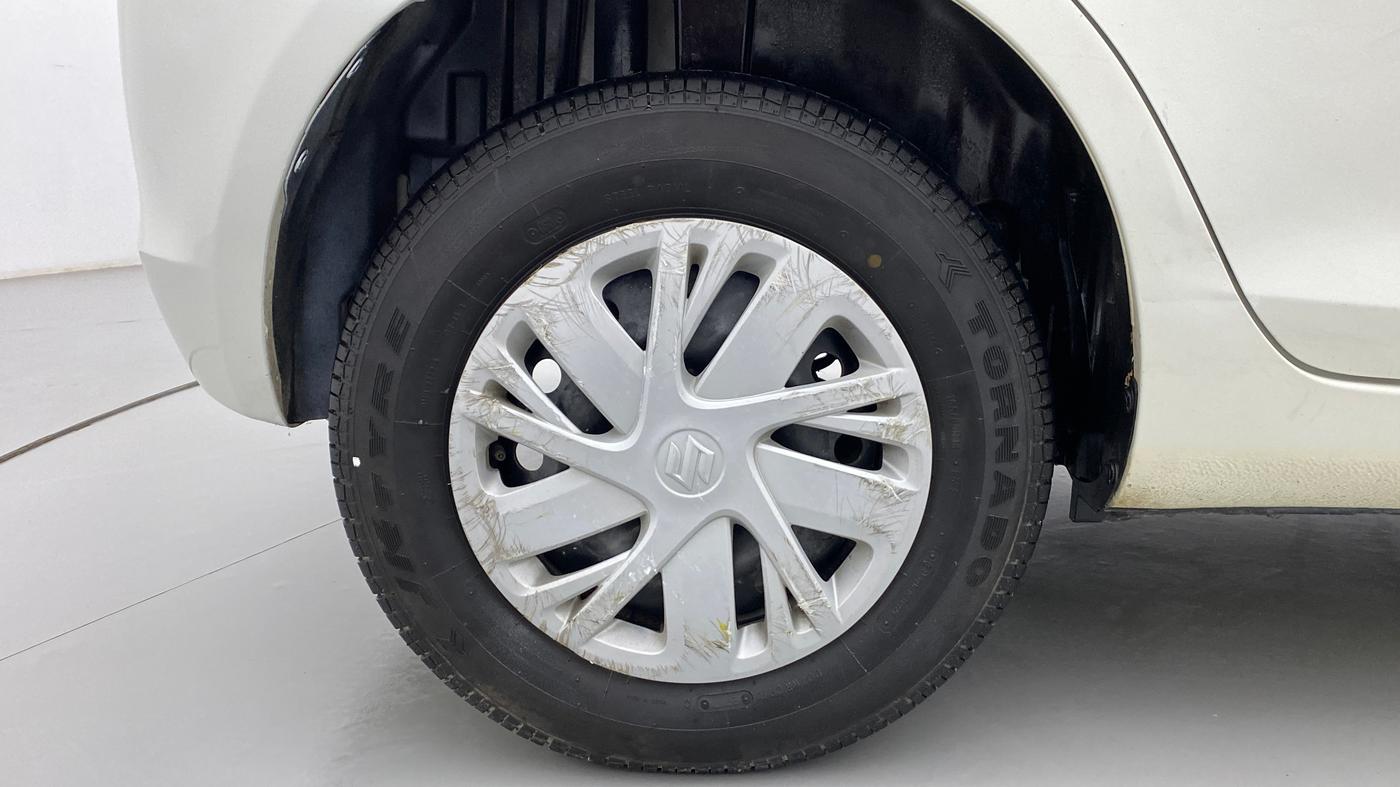 2017 Maruti Swift VXI, Petrol, Manual, 21,083 km, Right Rear Wheel