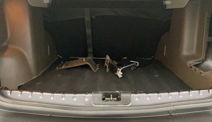 2019 Renault Duster 85 PS RXS MT DIESEL, Diesel, Manual, 72,856 km, Boot Inside