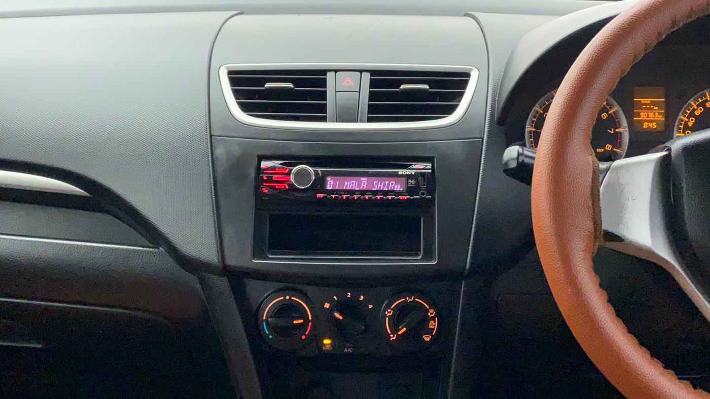2012 Maruti Swift VXI, Petrol, Manual, 90,846 km, Air Conditioner