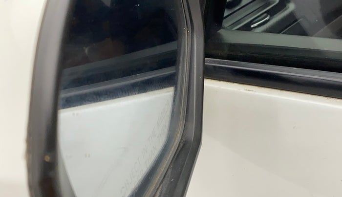 2012 Maruti Swift VXI, Petrol, Manual, 90,846 km, Left rear-view mirror - Mirror motor not working