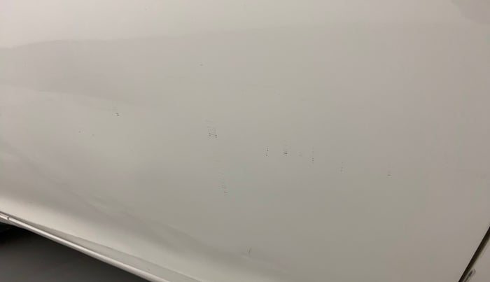 2012 Maruti Swift VXI, Petrol, Manual, 90,846 km, Front passenger door - Minor scratches
