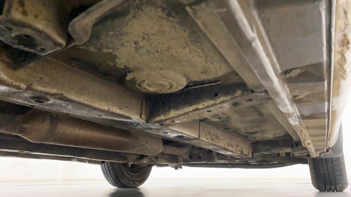 2012 Maruti Swift VXI, Petrol, Manual, 90,846 km, Right Side Underbody