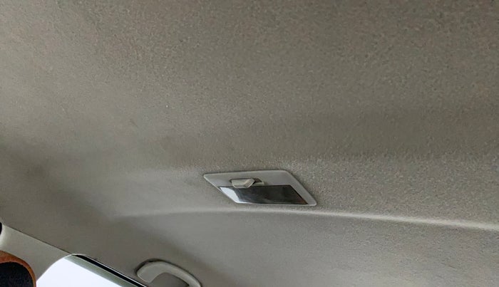 2012 Maruti Swift VXI, Petrol, Manual, 90,846 km, Ceiling - Roof lining minor dirty