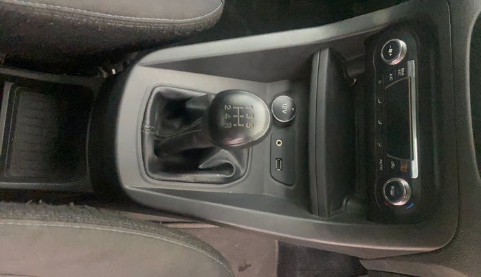 2020 Ford New Figo TITANIUM BLU 1.2 PETROL, Petrol, Manual, 71,297 km, Gear Lever