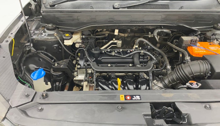 2020 Hyundai VENUE S 1.2, Petrol, Manual, 79,015 km, Engine View - Right