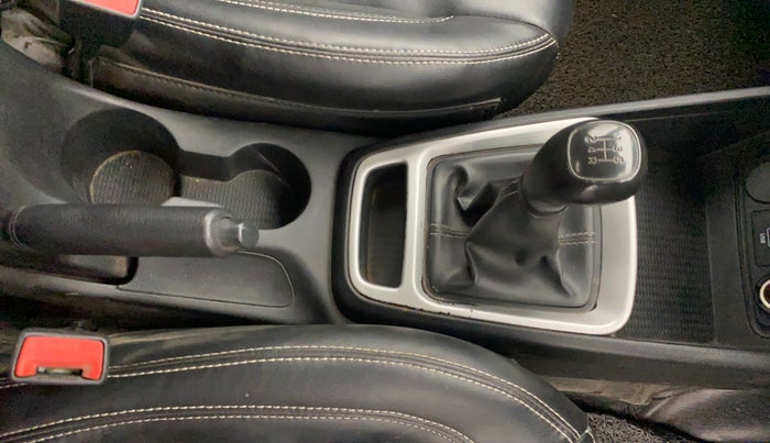 2020 Hyundai VENUE S 1.2, Petrol, Manual, 79,015 km, Gear Lever