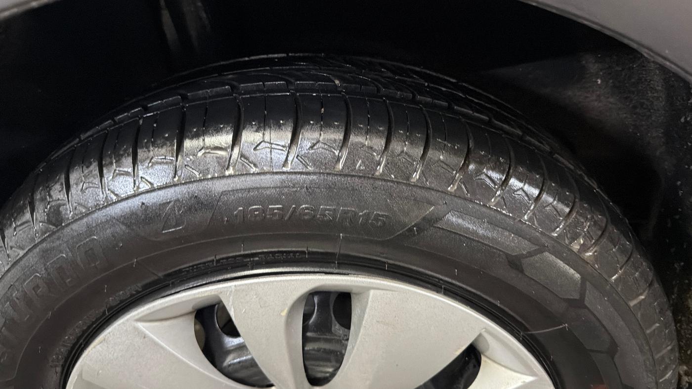 2016 Maruti Baleno DELTA PETROL 1.2, Petrol, Manual, 60,504 km, Right Rear Tyre Tread