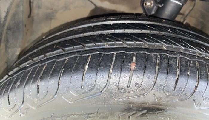 2014 Honda Amaze 1.2L I-VTEC VX, Petrol, Manual, 32,109 km, Left Front Tyre Tread