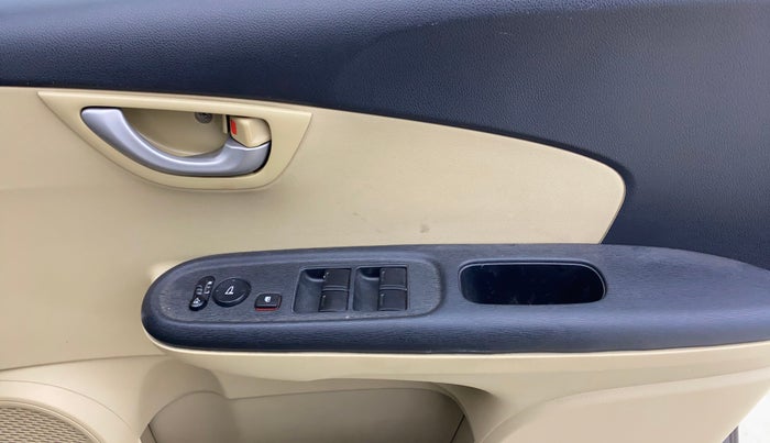 2014 Honda Amaze 1.2L I-VTEC VX, Petrol, Manual, 32,109 km, Driver Side Door Panels Control