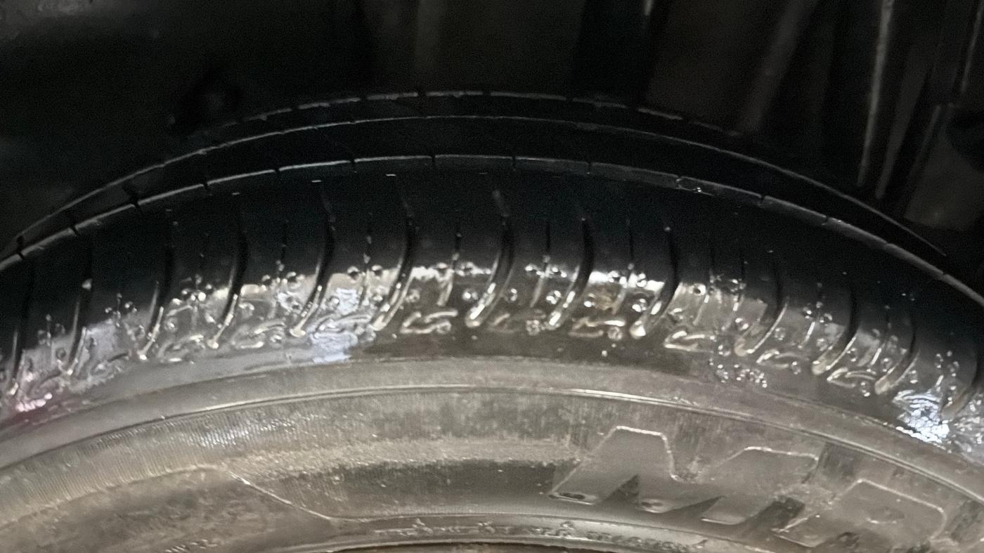 2017 Tata Tiago XZ PETROL, Petrol, Manual, 99,228 km, Left Rear Tyre Tread