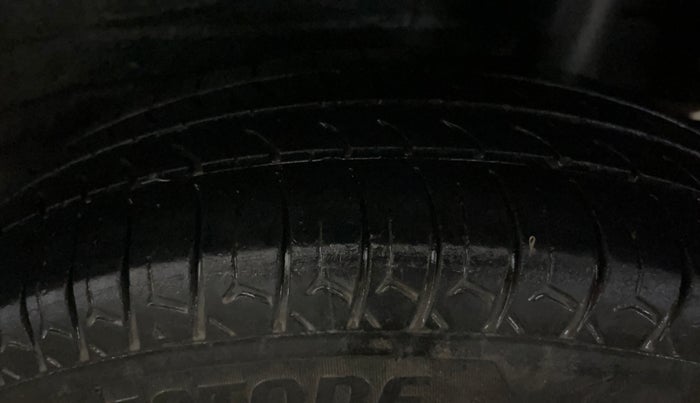 2021 Maruti S PRESSO LXI CNG, CNG, Manual, 91,896 km, Left Rear Tyre Tread